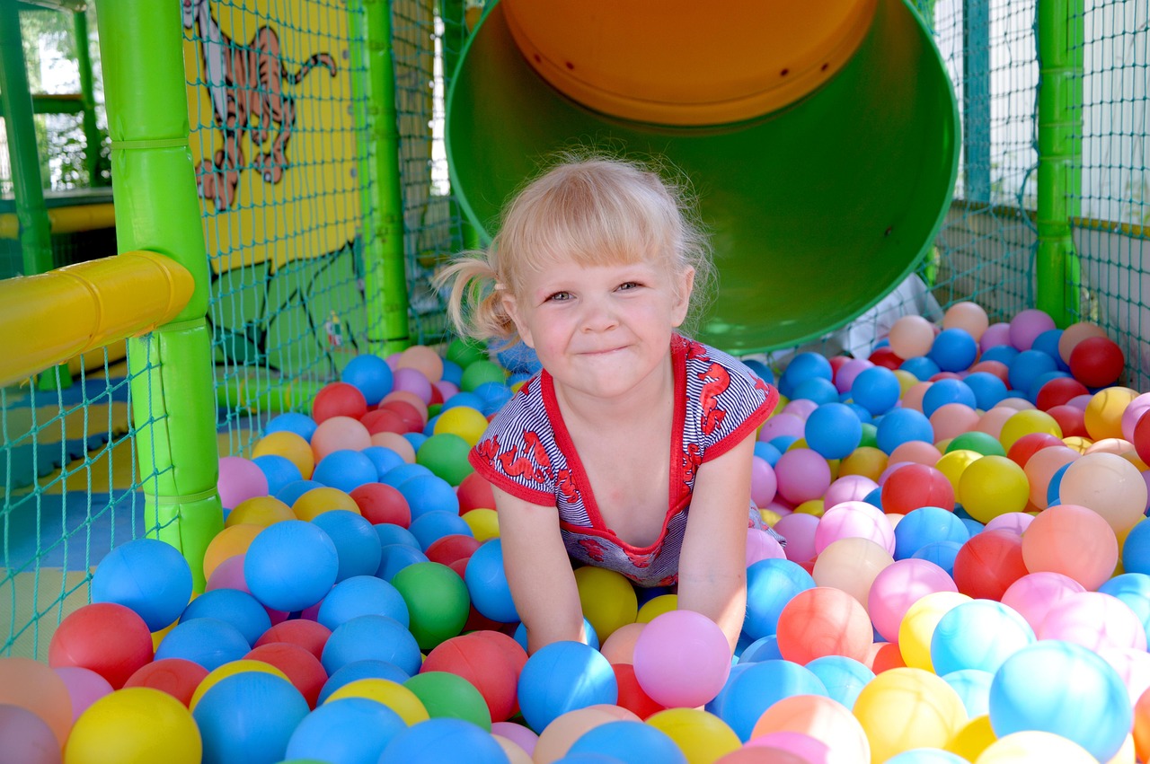 Jannie and Ellie The Floor is Lava on the Playground and More Children’s Videos